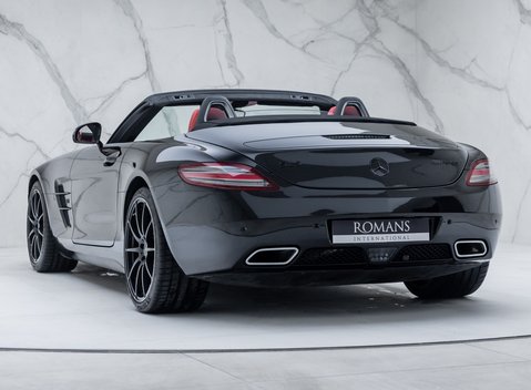 Mercedes-Benz SLS AMG ROADSTER 13