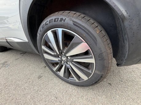 Peugeot 3008 BLUEHDI S/S GT LINE PREMIUM 19