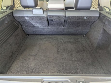 Land Rover Range Rover 3.0 Range Rover Autobiography Auto 4WD 5dr 25