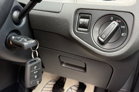 Volkswagen Golf SE TDI BMT -£20 ROAD TAX -1 OWNER -11 SERVICES -SATNAV -ADAPTIVE CRUISE 43