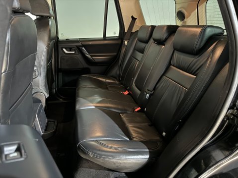 Land Rover Freelander SD4 METROPOLIS 16