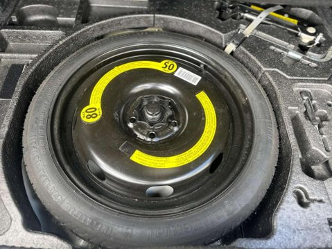 Volkswagen Golf 2.0 TSI R DSG 4Motion Euro 5 5dr 52