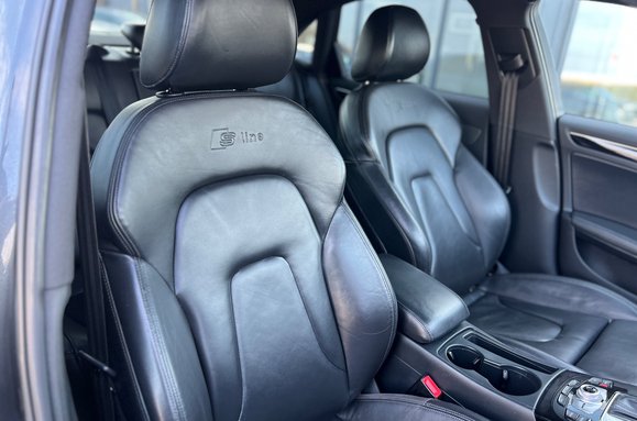 Audi A4 3.0 TDI QUATTRO BLACK EDITION AUTO 16