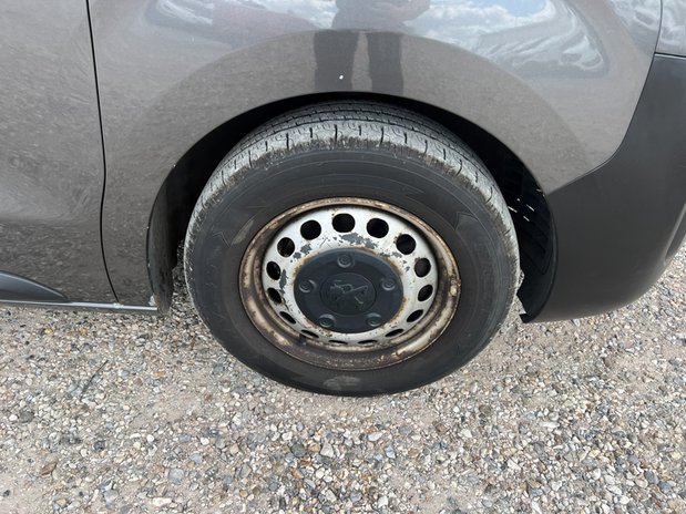 Peugeot Expert MWB L2H1 (SOLD) Low Roof Professional 3100 Air Con Sensors Cam EURO 6 NO VA 18