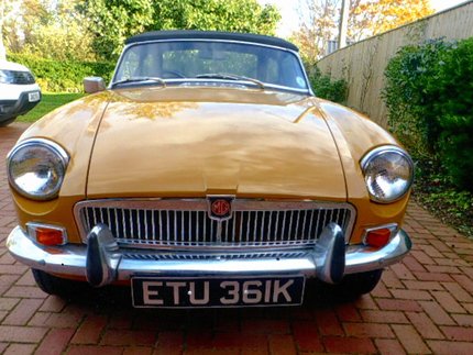 MG B ROADSTER