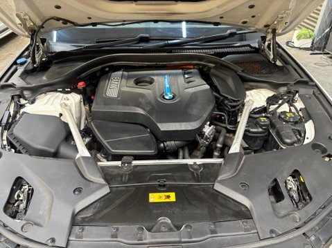 BMW 5 Series 2.0 530e 12kWh SE Auto Euro 6 (s/s) 4dr (17in Alloy) 61