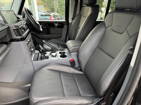 Ineos Grenadier FIELDMASTER EDITION 31