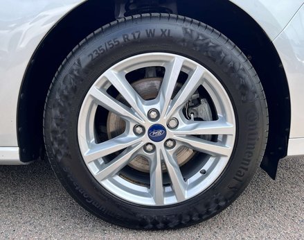 Ford S-Max 2.5 S-Max Titanium HEV CVT 5dr 15