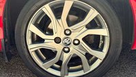 Toyota Yaris 1.33 Dual VVT-i Excel Hatchback 5dr Petrol Multidrive S Euro 5 Euro 5 (99 p 9