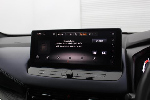 Nissan Qashqai 5dr 1.3 DIG-T MHEV Tekna Petrol Hybrid 12