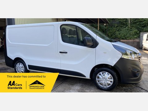 Vauxhall Vivaro 1.6 CDTi 2700 Panel Van 5dr Diesel Manual L1 H1 Euro 6 (95 ps) 1