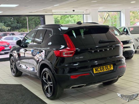 Volvo XC40 1.5 T3 R-Design Euro 6 (s/s) 5dr 42