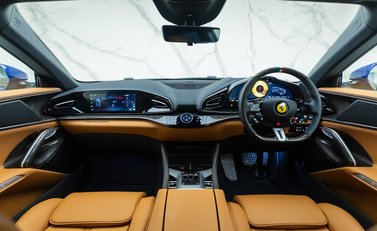 Ferrari Purosangue 25