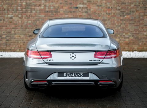 Mercedes-Benz S Class S63 Coupe 15