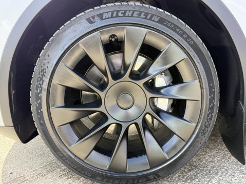 Tesla Model Y SUV 5dr Electric Auto RWD (346 ps) 17