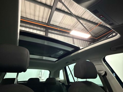 Volkswagen Tiguan 2.0 Tiguan Elegance TDI DSG Auto 5dr 35