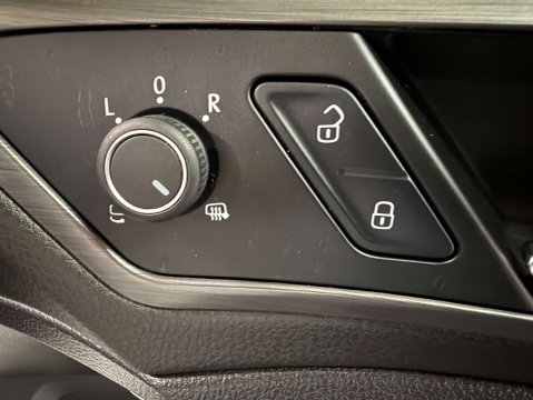 Volkswagen Golf 1.5 Golf Match TSi Evo 5dr 11