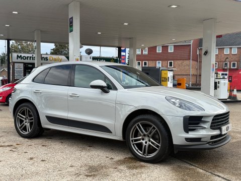 Porsche Macan PDK 12