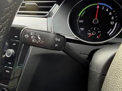 Volkswagen Passat 1.4 TSI 13kWh GTE Saloon 4dr Petrol Plug-in Hybrid DSG Euro 6 (s/s) (218 ps 37