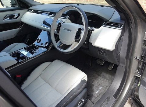 Land Rover Range Rover Velar First Edition P380 13