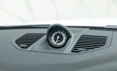Porsche 911 GT3 TOURING (992.2) 21