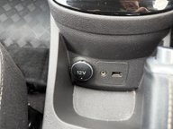 Ford Fiesta TITANIUM 21