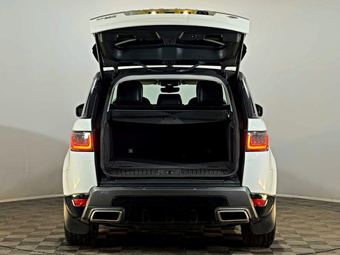 Land Rover Range Rover Sport HSE SDV6 AUTOMATIC 9