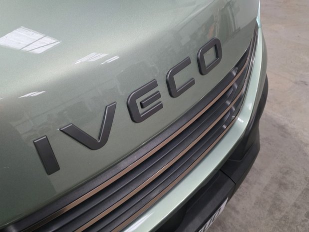 Iveco Daily Daily 2.3 35S16A8 Business Dropside 3750 WB Hi-Matic 6