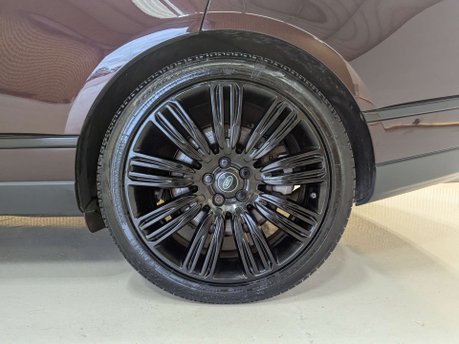 Land Rover Range Rover 3.0 Range Rover Vogue D MHEV Auto 4WD 5dr 27