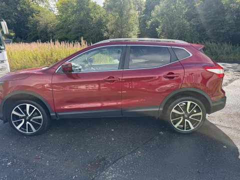 Nissan Qashqai TEKNA DIG-T 8