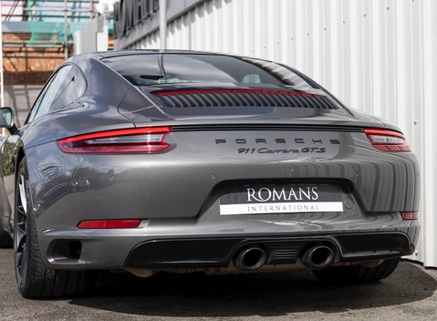 Porsche 911 Carrera GTS (991.2) 26