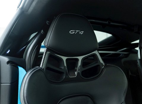 Porsche 718 Cayman GT4 11