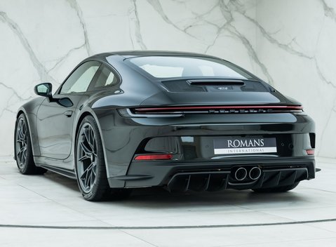 Porsche 911 GT3 Touring (992) 11