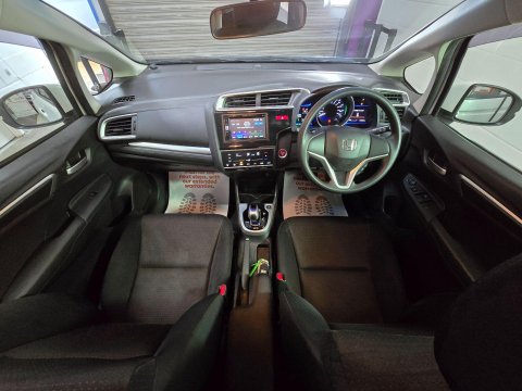 Honda Fit /Jazz 1.5 Hybrid 16
