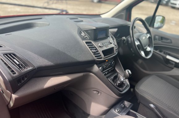 Ford Grand Tourneo Connect ZETEC 1.5 TDCI 7 SEATS 26