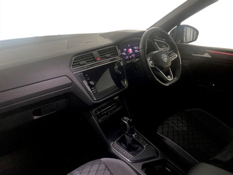 Volkswagen Tiguan 1.4 TSI 13kWh R-Line SUV 5dr Petrol Plug-in Hybrid DSG Euro 6 (s/s) (245 ps 14
