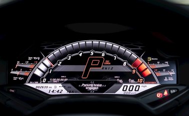 Lamborghini Huracan LP640-4 Performante 15