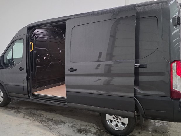 Ford Transit Transit 350 L3 Diesel FWD 2.0 Eco blue 165ps H2 Limited Van [NAV} 6