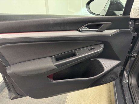Volkswagen Golf 1.5 Golf Life TSi 5dr 21