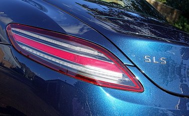 Mercedes-Benz SLS AMG 17