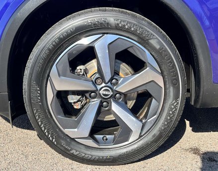 Nissan Qashqai 1.3 Qashqai N-Connecta DiG-T MHEV 5dr 12