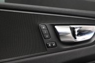 Volvo XC60 2.0 XC60 R-Design T5 AWD Auto 4WD 5dr 28