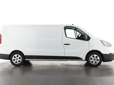 Renault Trafic LL30 90kW 52kWh Advance Van Auto 6