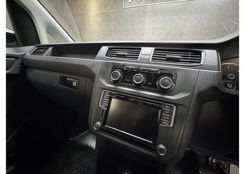 Volkswagen Caddy Maxi 2.0 TDI C20 Crew Van Double Cab 5dr Diesel DSG LWB Euro 6 (s/s) (102 ps) 52