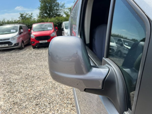 Vauxhall Combo LWB L2H1 (SOLD) Low Roof Limited 2300 Air Con Alloys Sensors EURO 6 NO VAT 20