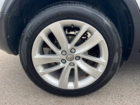 Vauxhall Mokka 1.6i Exclusiv 2WD Euro 6 (s/s) 5dr 17