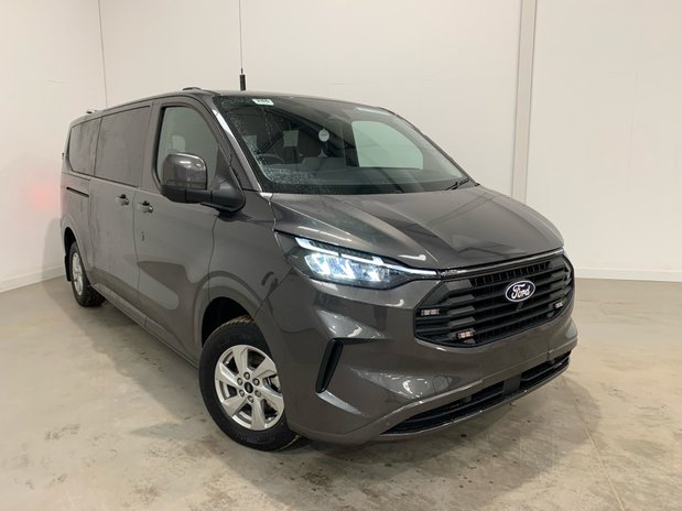 Ford Transit Custom 320LWB 9 Seat Kombi Titanium *new* 1