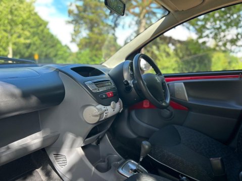 Peugeot 107 URBAN 15