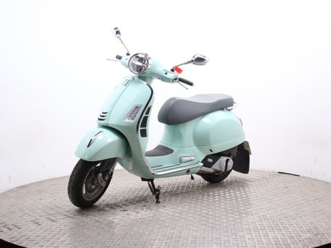 Piaggio Vespa GTS VESPA GTS 125 9