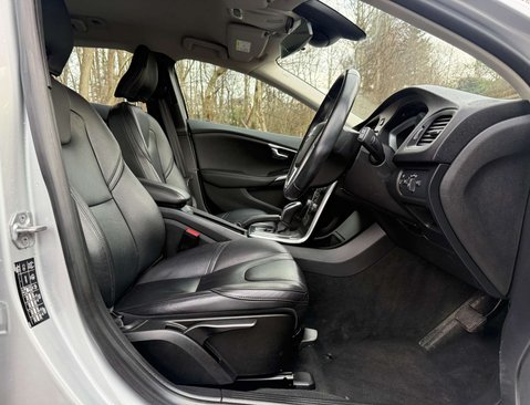 Volvo V40 1.6 V40 SE Luxury D2 Auto 5dr 13